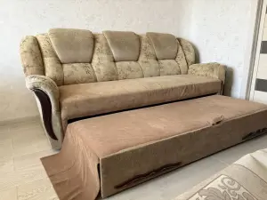 Диван