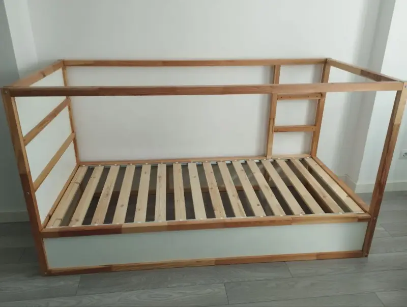 Кровать IKEA
