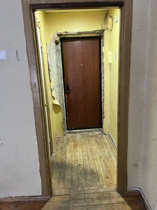 Продается квартира (полуторка) в 10-и минутах ходьбы от метро Грушевка