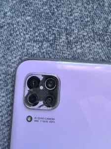 Телефон Huawei P40 lite