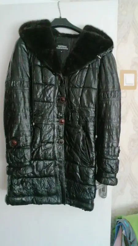Пальто кожаное