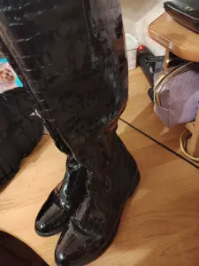 Женские сапоги