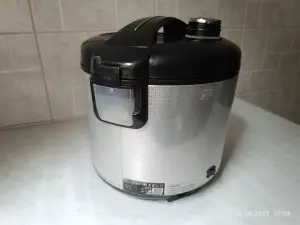 Мультиварка Redmond RMC - M 23. 860 вт.5л