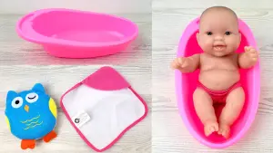 Пупсик JC Toys виниловый Время купаться, BERENGUER (Испания)