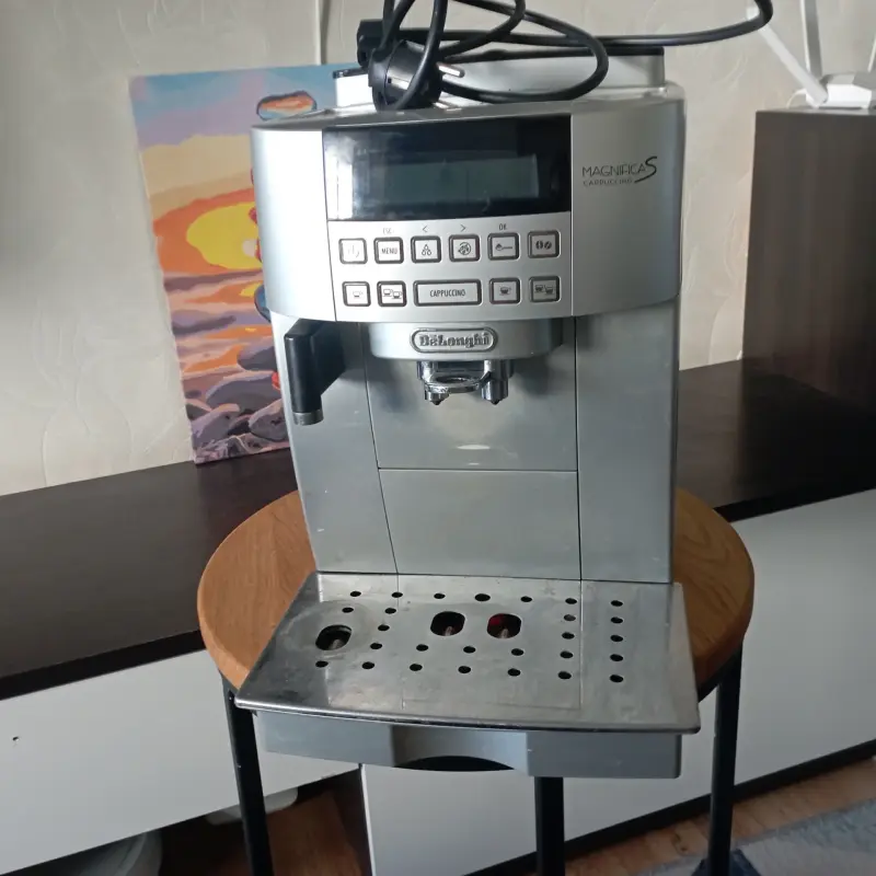 Кофемашина Delonghi Magnifica S ECAM 22.360