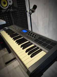 MIDI-клавиатура M-Audio Axiom Mark II 49