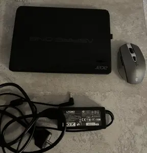 Нетбук Acer Aspire one