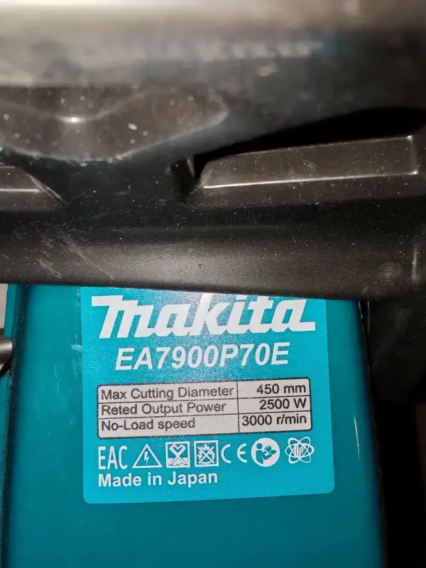 Бензопила Makita