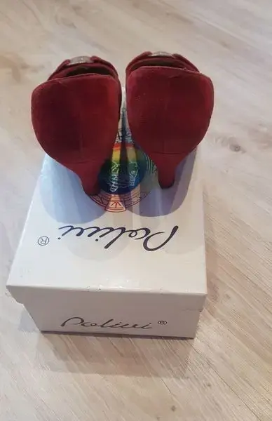 Туфли. Производства Италия. Замша+кожа. Красные