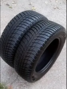 Шины зимние BRIDGESTONE 215/60 R16 (2 шт.)
