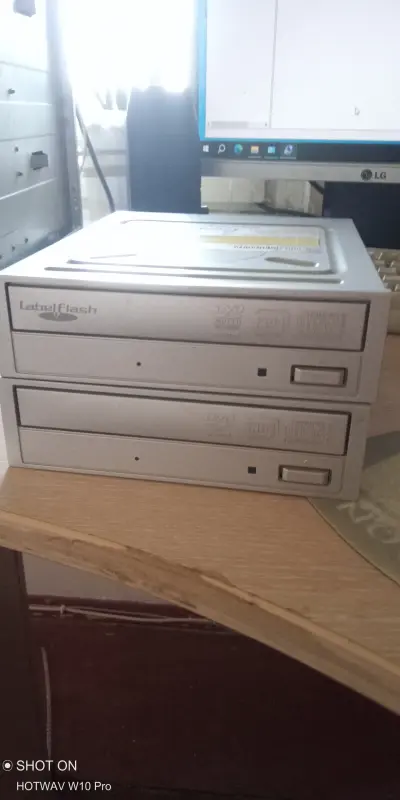 DVD привод