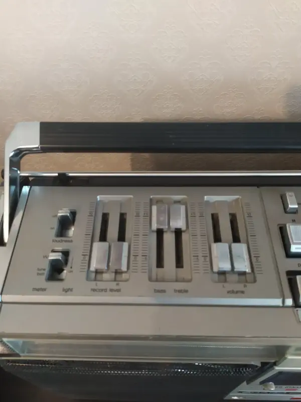 Магнитола SHARP GF-9494х