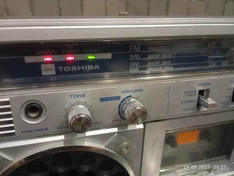 Магнитола Toshiba BomBeat L02 RT-103S. JAPAN.