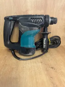 Перфоратор Makita HR2810 (а.40-046400)