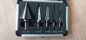 Ступенчатых набор сверл в кейсе