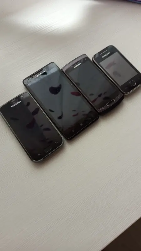 Мобильные телефоны Samsung