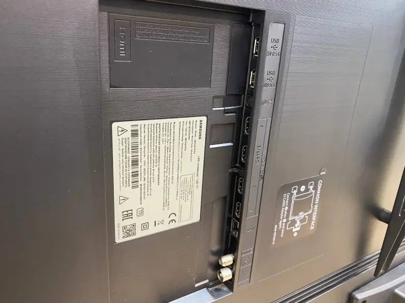 Телевизор Samsung QE55Q70CAUXRU (а.40-047081)