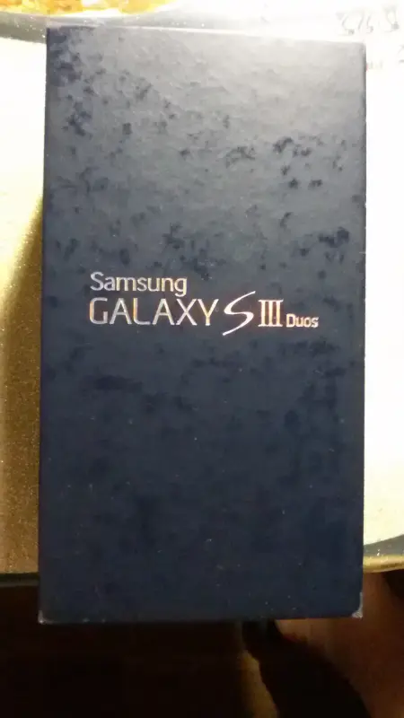 Смартфон Samsung Galaxy S III Duos (I9300I)