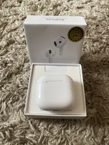 Беспроводные наушники AirPods 4