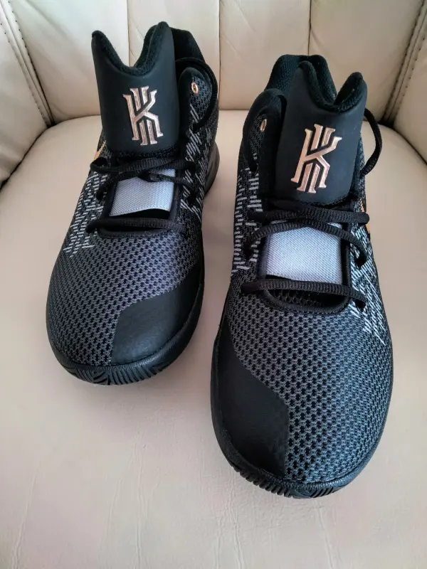 Кроссовки NIKE KYRIE II ORIGINAL