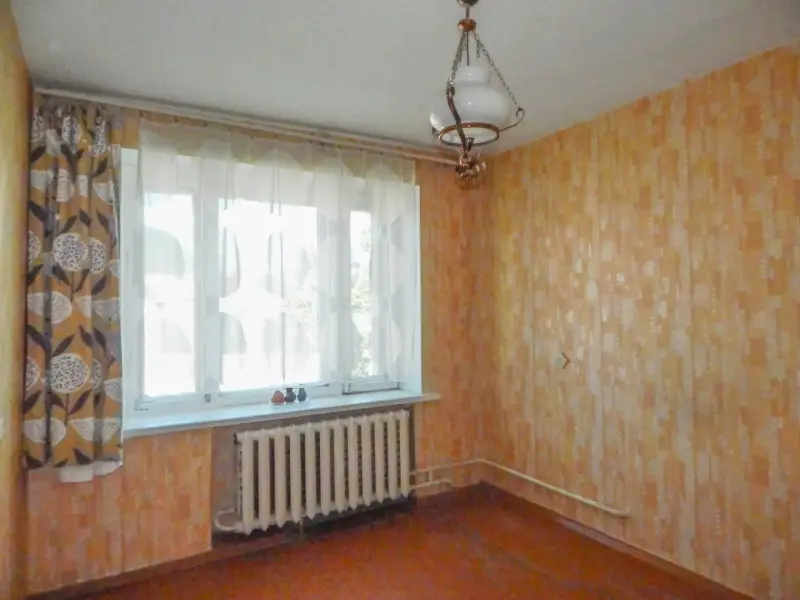 Продается 3-комнатная квартира в центре Минска, улица Киселева 36.