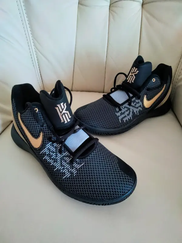 Кроссовки NIKE KYRIE II ORIGINAL