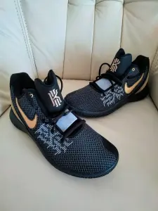 Кроссовки NIKE KYRIE II ORIGINAL