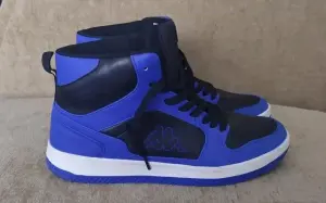 Осенние кроссовки КАРРА