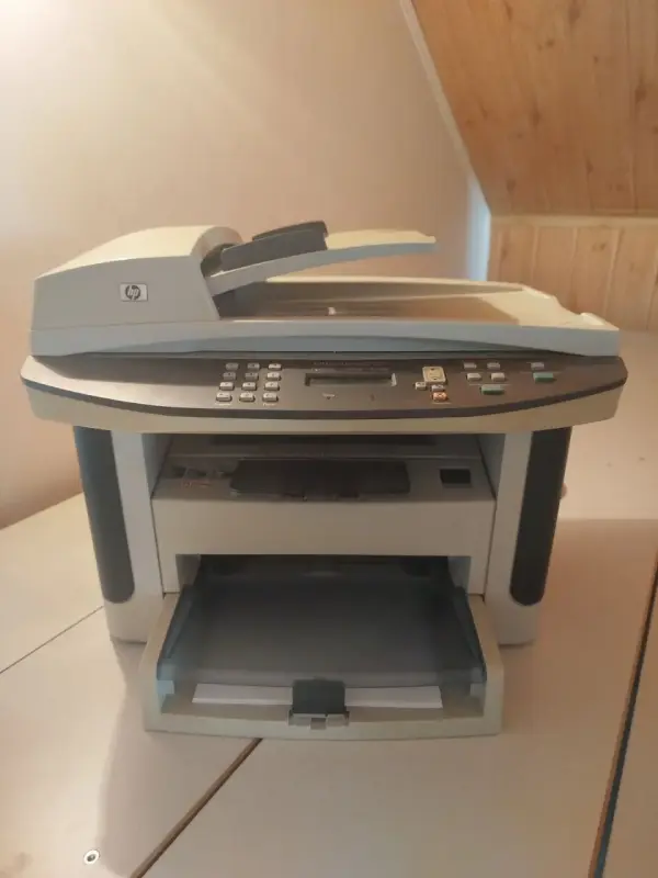 Принтер, сканер, ксерокс МФУ HP M1522n