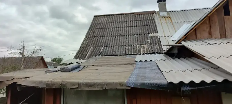 Поиск кровельщика для укладки шифера