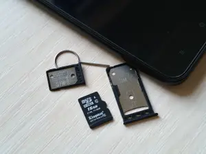 Смартфон Xiaomi Redmi Go + чехол, стекло, карта памяти