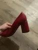Красные лаковые туфли лодочки