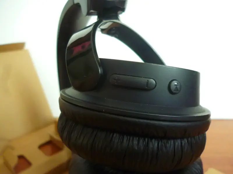 Наушники Philips TAH4209BK