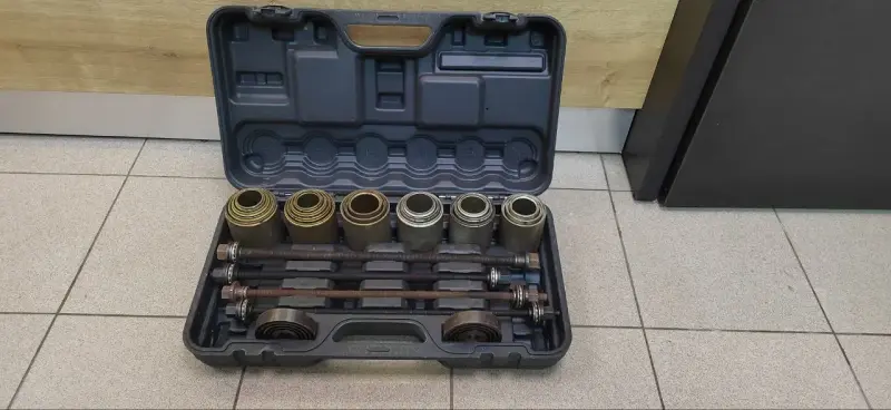 Набор головок слесарных RockForce RF-933T1 (а.46-045130)