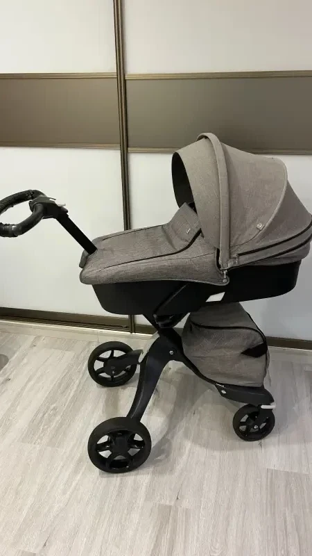 Детская коляска stokke xplory v5 2 в1 на черном шасси