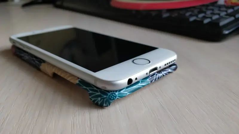 Смартфон Apple iPhone 6,- отличное состояние