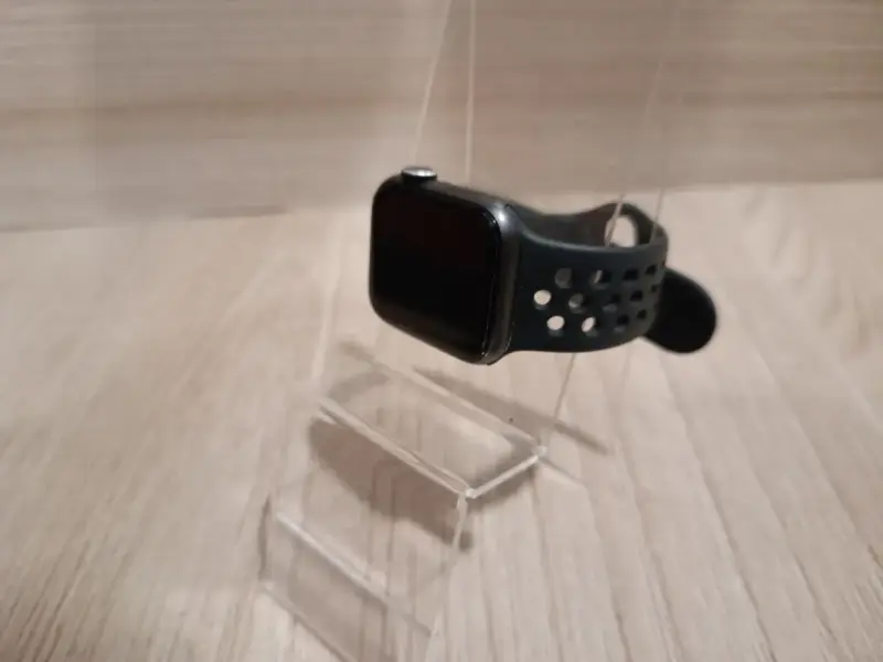 Умные часы Apple Watch Series 6 40 мм (а.44-032181)