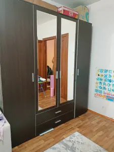 Шкаф