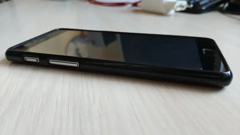 Чехлы-накладки к смартфону OnePlus 3