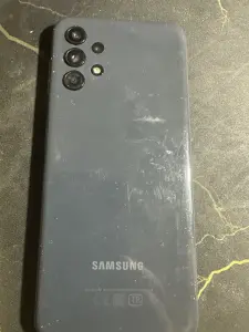 Телефон смартфон Samsung Galaxy A13