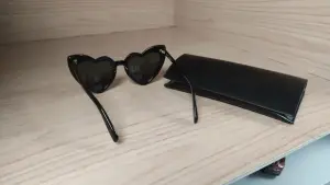 Солнцезащитные очки Saint Laurent SL 181 Loulou 001 54 (а.85-013904)