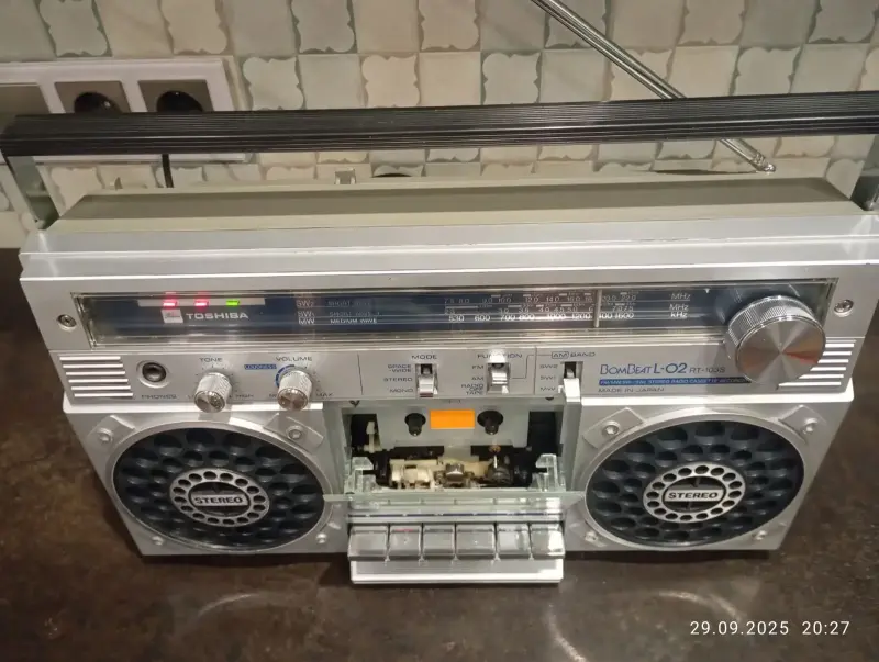 Магнитола Toshiba BomBeat L02 RT-103S. JAPAN.