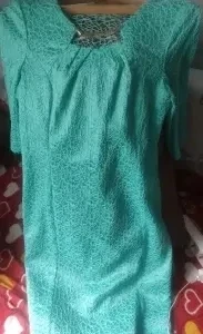 Платья