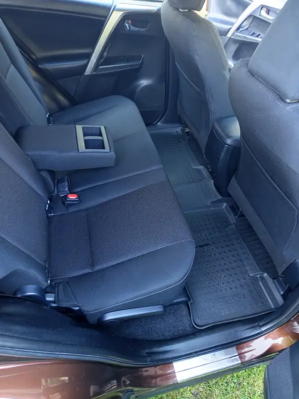 Toyota RAV4 (XA40) Рестайлинг 10.2017