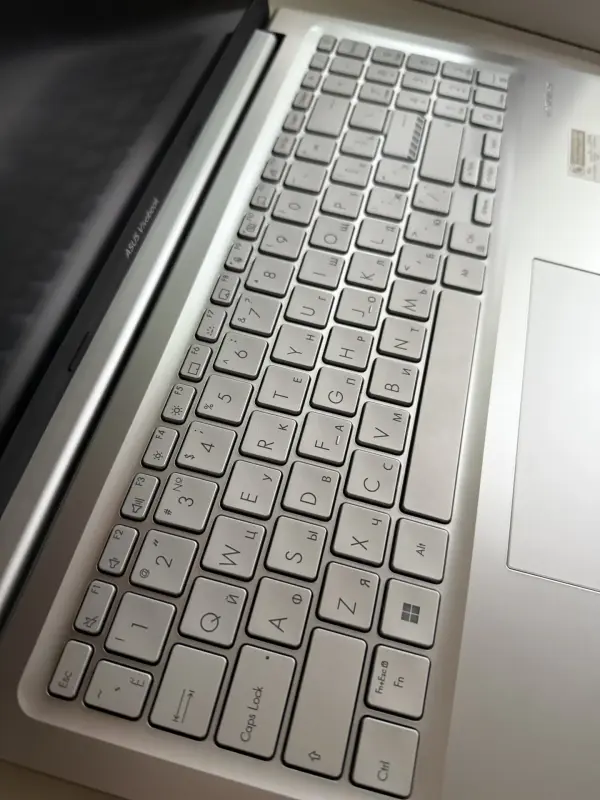 Ноутбук ASUS Vivobook 16 X1605ZA-MB828