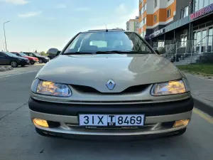 Рено лагуна 1 лифтбек 2.0i