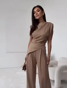 Женские костюмы