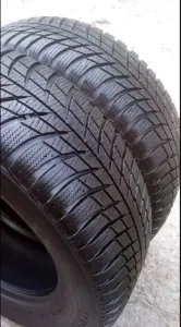 Шины зимние BRIDGESTONE 215/60 R16 (2 шт.)