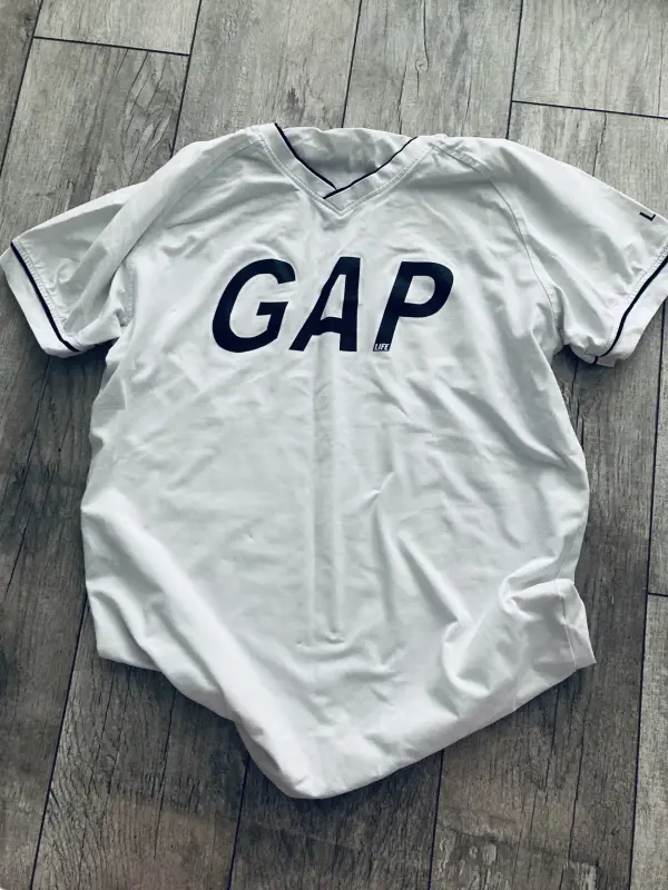Футболка GAP