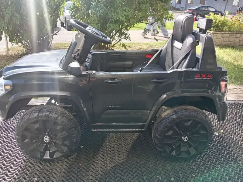 Электромобиль Farfello Toyota KAM-34 (а.89-010895)